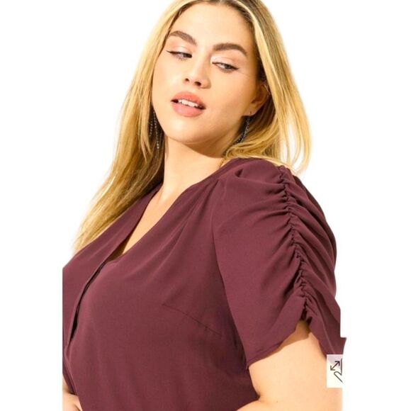 TORRID Plus Size Harper Georgette Sassafras Ruched Short Sleeve Blouse - Picture 7 of 16